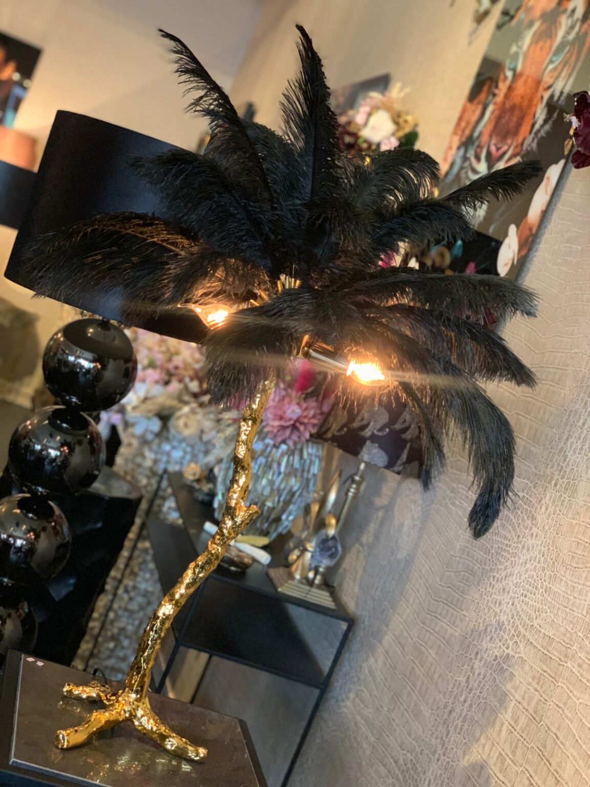 Palm lamp met veren goud zwart Angelas Kroonjuweeltje